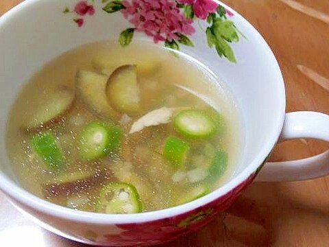 夏野菜と鶏肉の和風スープ
